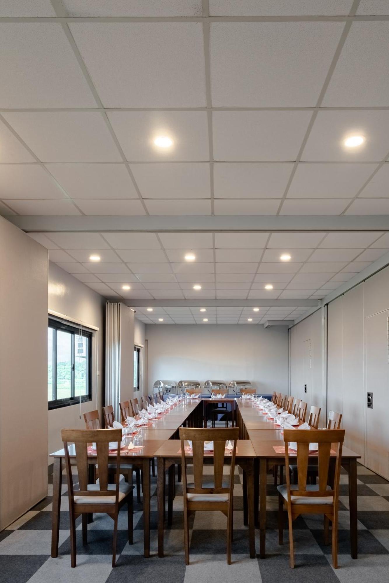Kekehyu Business Hotel Valencia  Екстер'єр фото