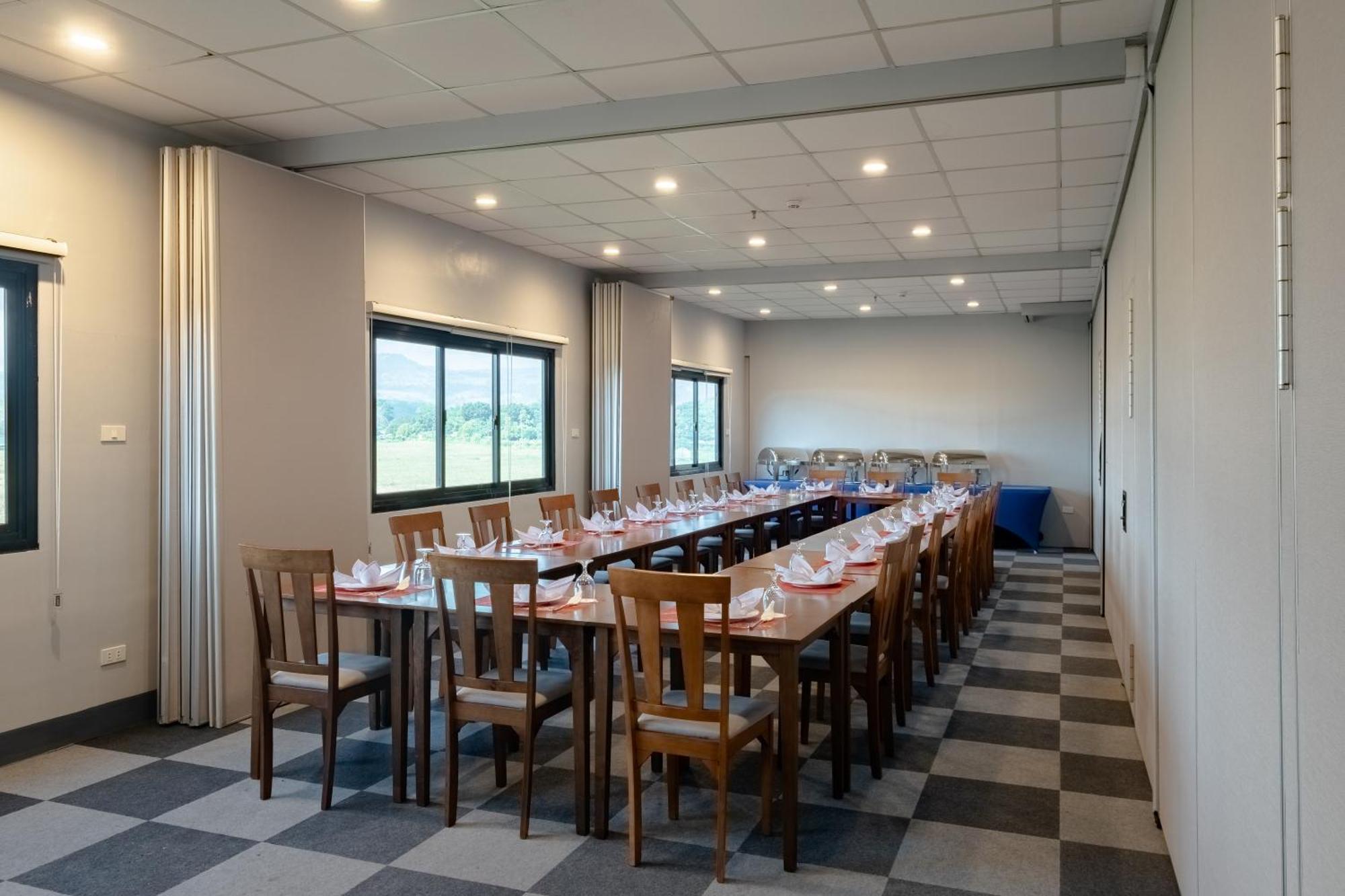 Kekehyu Business Hotel Valencia  Екстер'єр фото