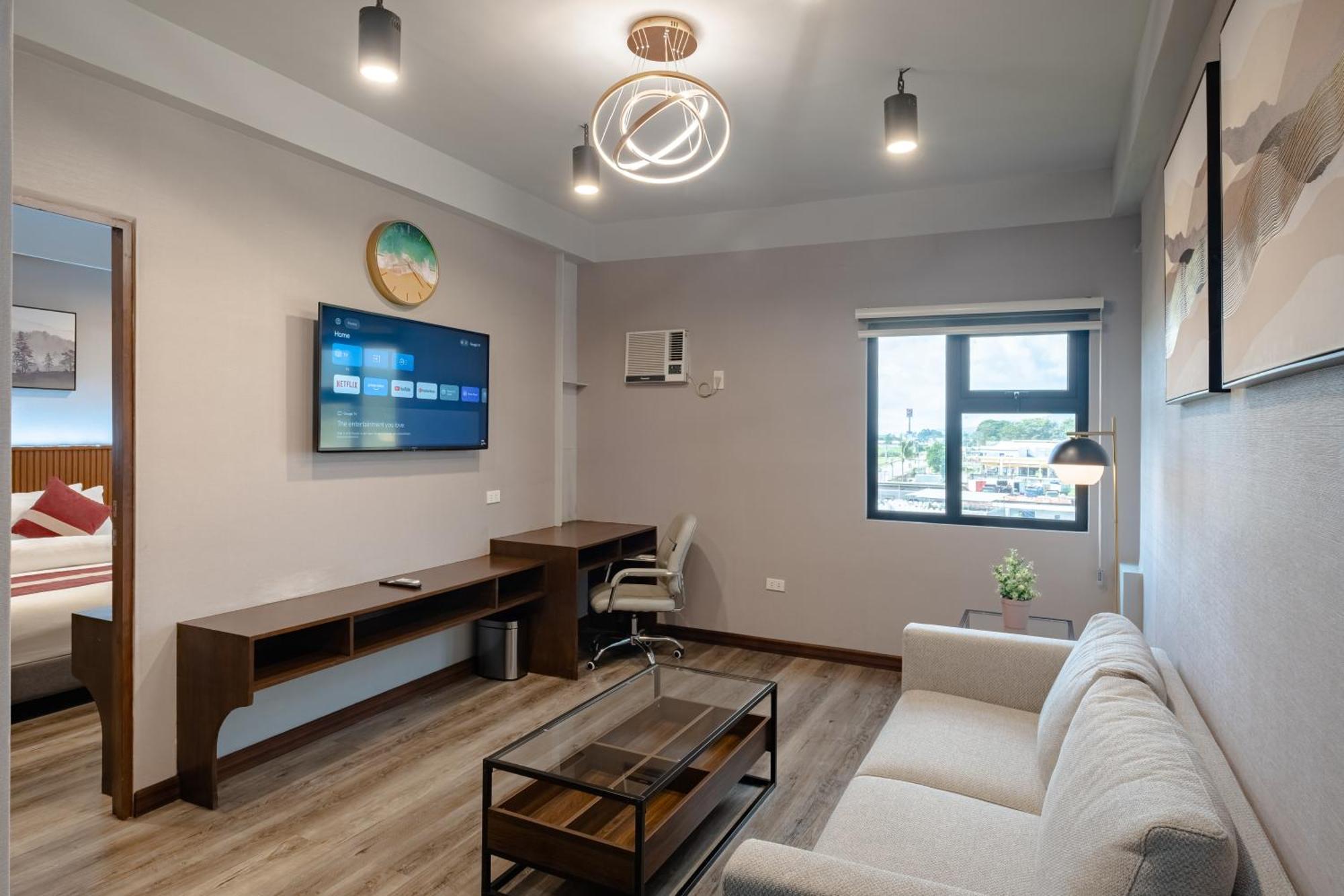 Kekehyu Business Hotel Valencia  Екстер'єр фото
